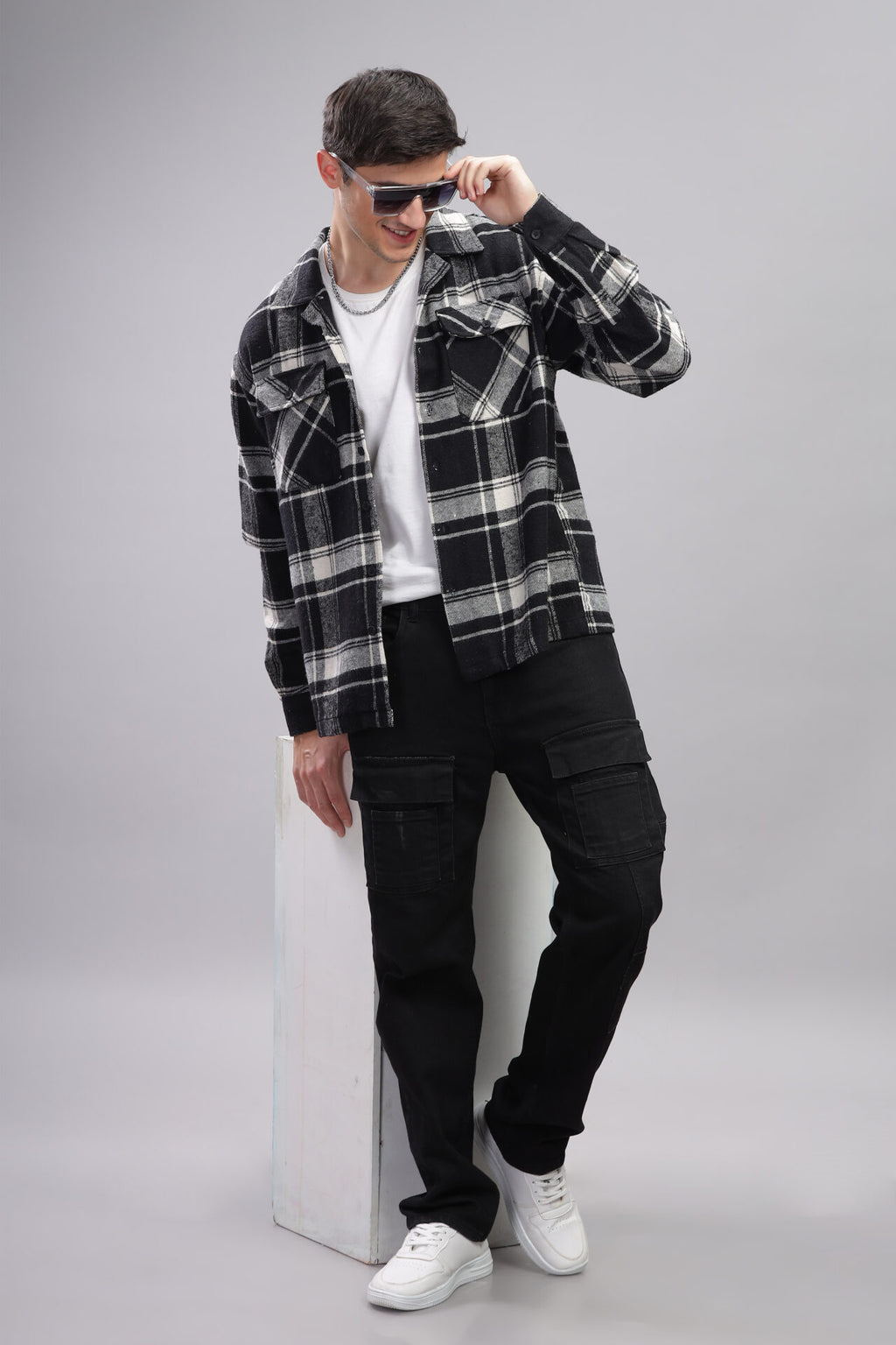 BLACK CHECKED SHACKET